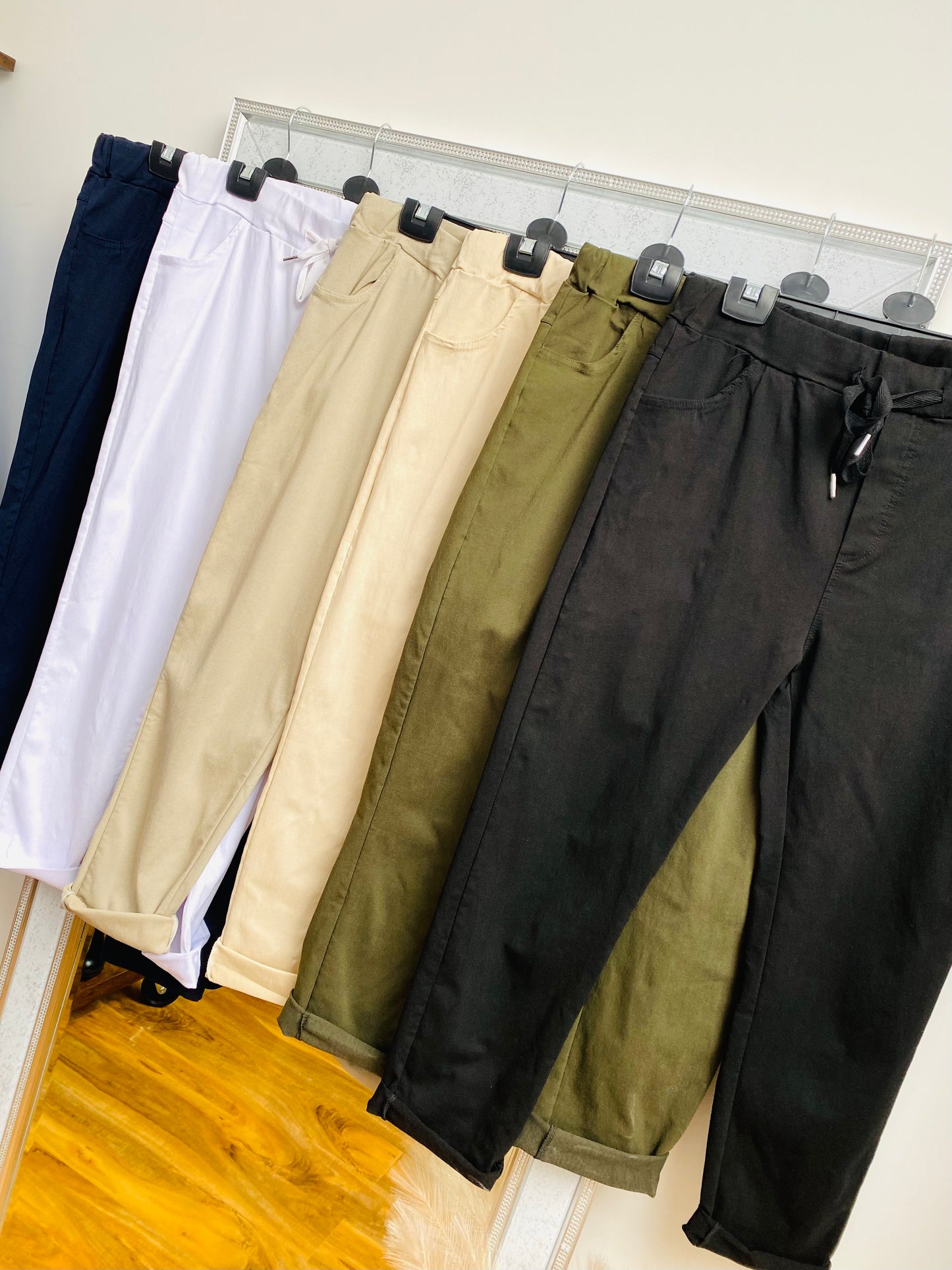 Magnificent Stretch Pants (OUTLET)