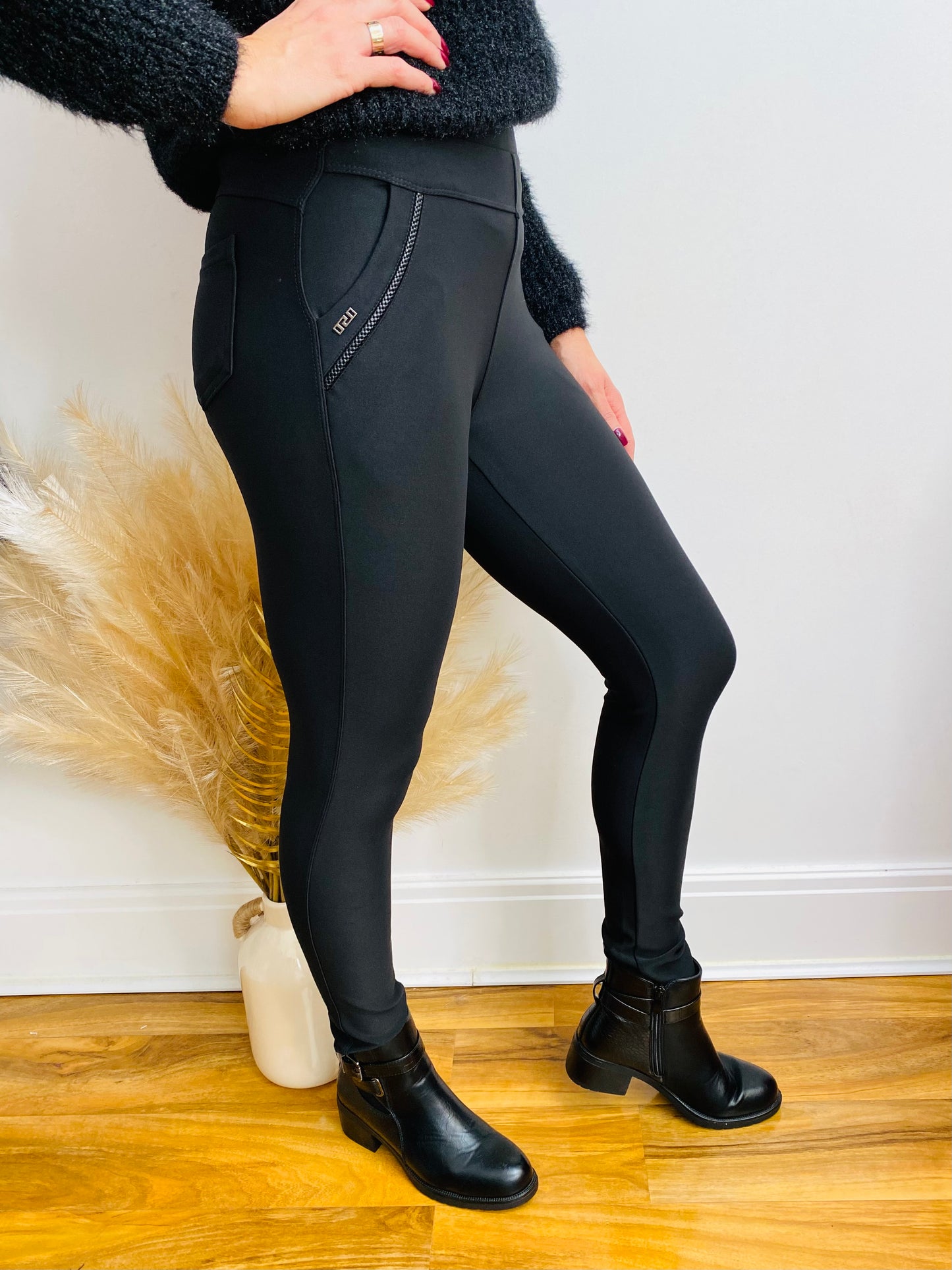 Black Smart Stretch Trouser In Black LFH053