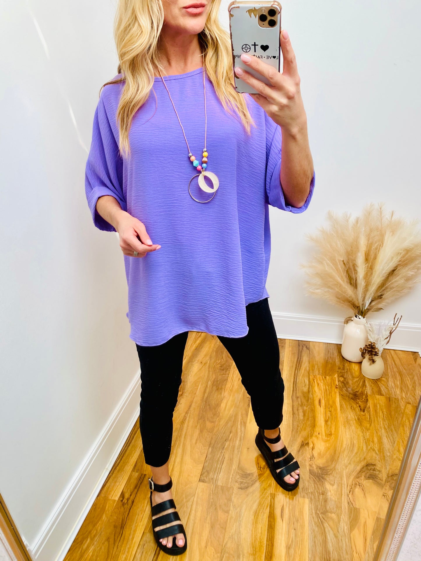 Plain Short Sleeve Necklace Top (OUTLET)